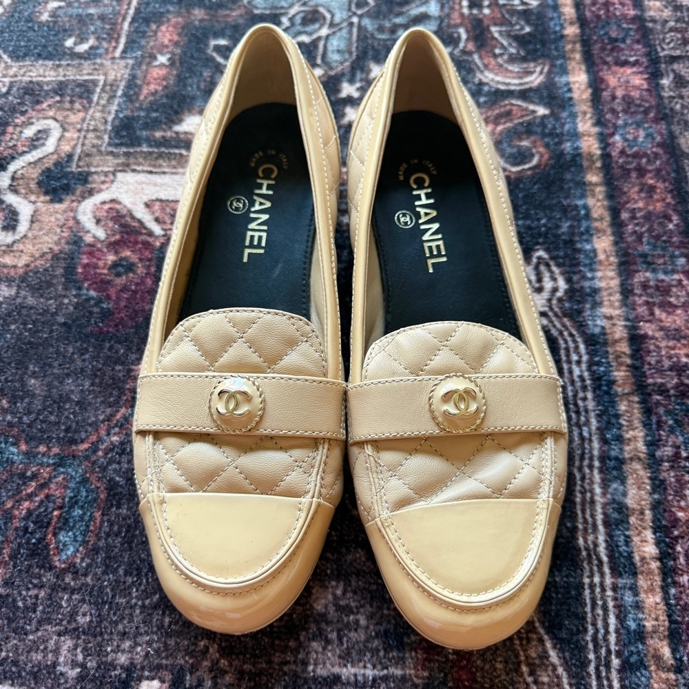 CHANEL Beige Quilted Leather Loafers CC on Patent Leather Toe Flats